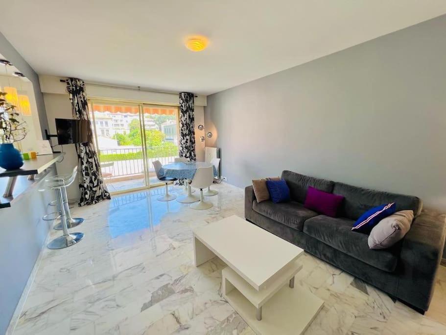 Le Pinede - Apt 4 Prs- Parking - Clim - 500M Plages Антіб Екстер'єр фото