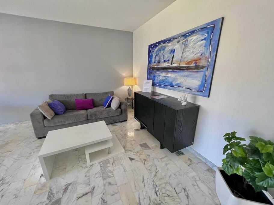 Le Pinede - Apt 4 Prs- Parking - Clim - 500M Plages Антіб Екстер'єр фото